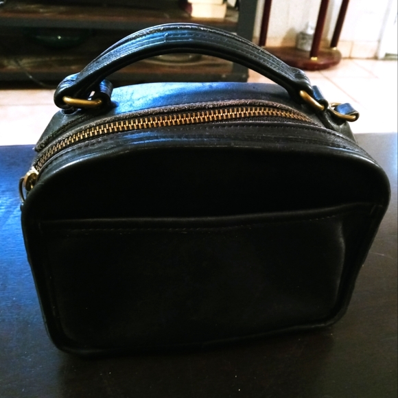 Vintage leather coach toiletry bag - Picture 1 of 4